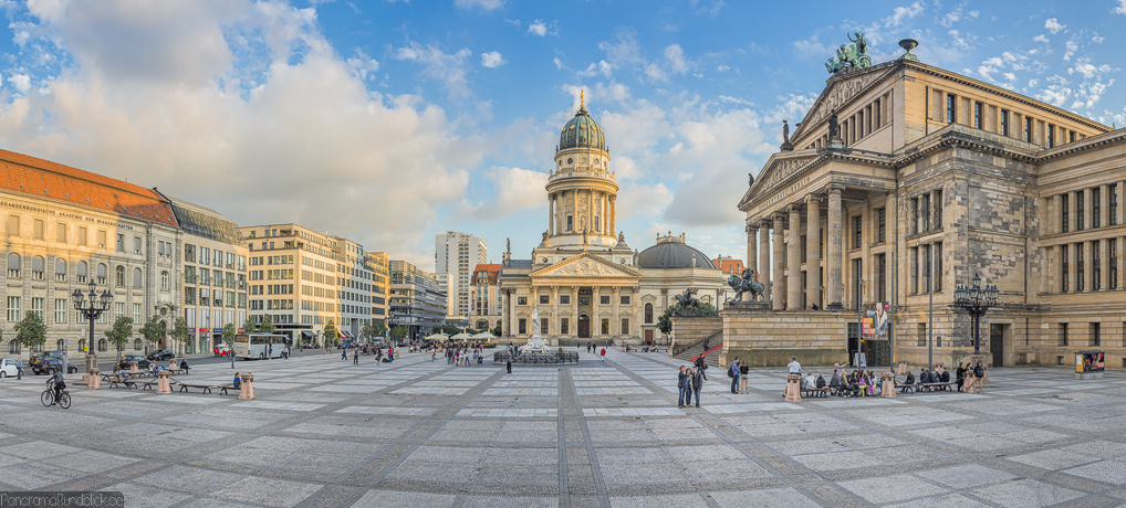 Gendarmenmarkt zur Abenddämmerung