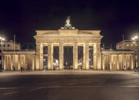 Platz des 18. März - Brandenburger Tor - Berlin